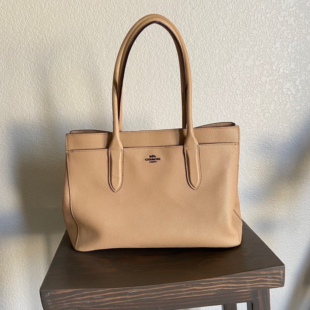 Coach Bailey Carryall in Beige